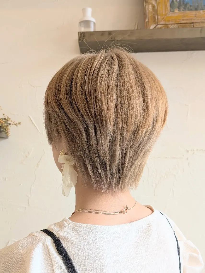 カラー ショート ヘアカラー 吉田  彩／大人 艶髪 ／ヘッドスパのヘアスタイル