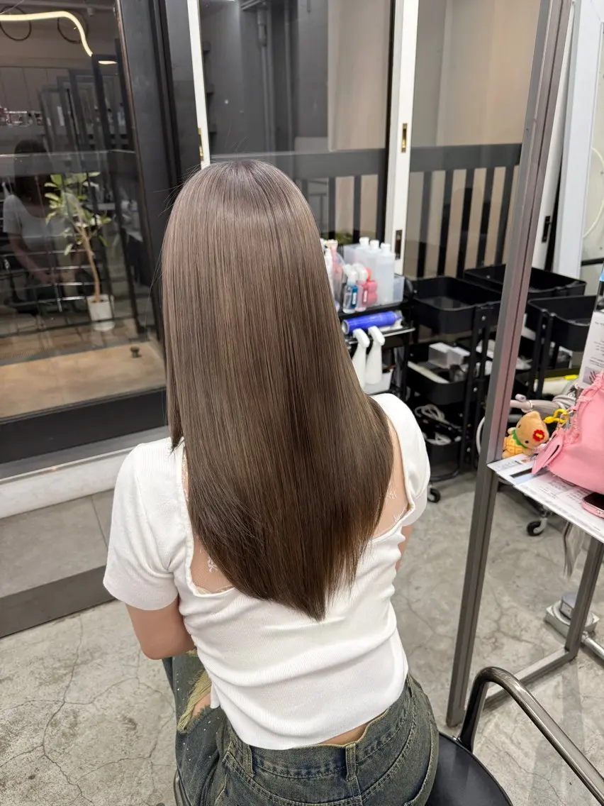 セミロング ヘアカラー トリートメント diptymoila harukiのヘアスタイル