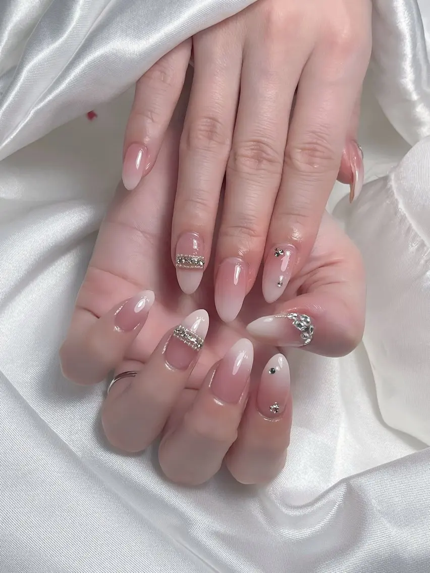 ネイル LEELA NAIL STUDIOのネイルデザイン