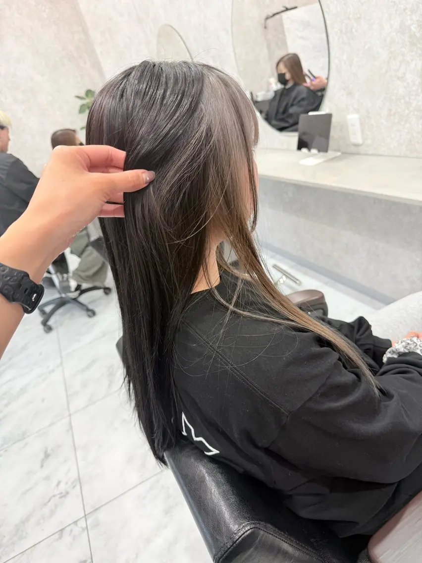 セミロング カラー 🌺ハイトーン🌺 矢葺 なぎさ🌺🌺のヘアスタイル