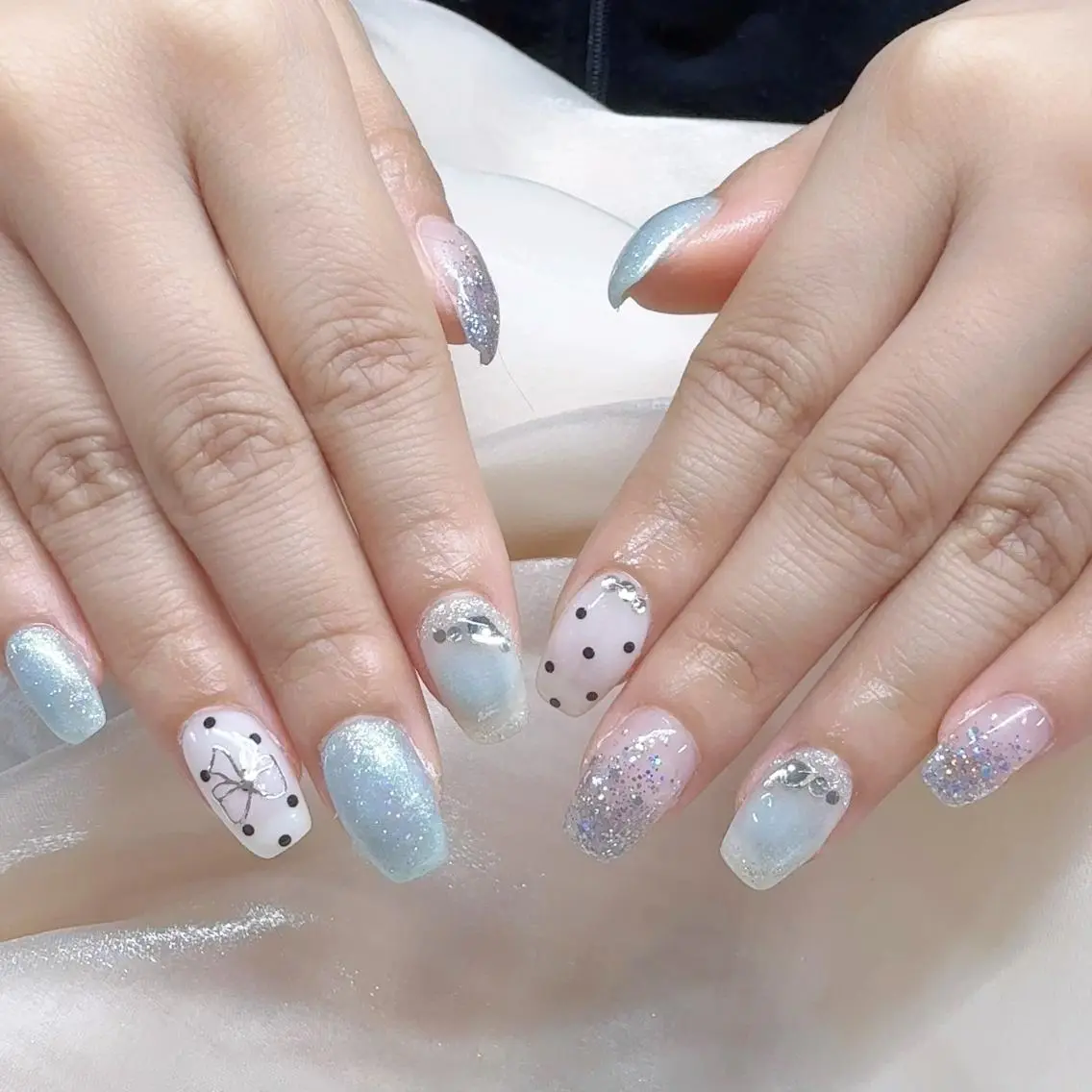 メンズ ネイル メンズ韓国風 アートネイル オーロラネイル ガーリー キラキラネイル ハンドネイル NAILサロン 木にいるのネイルデザイン