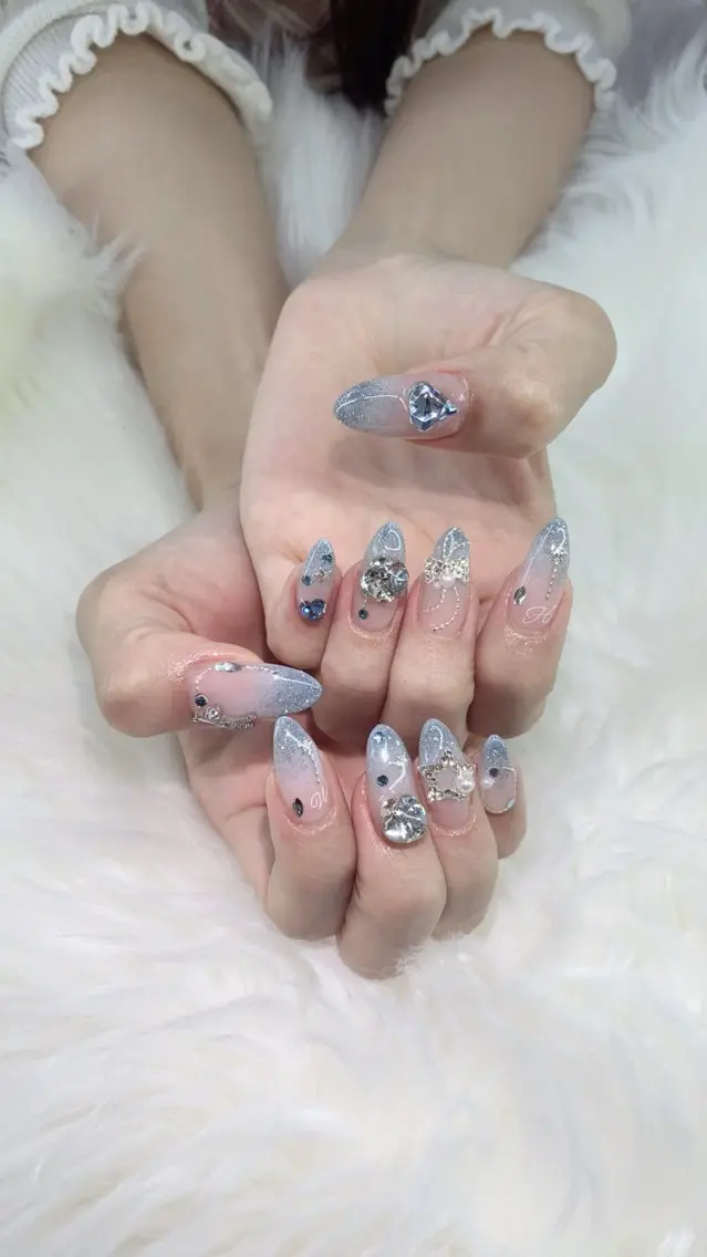 ネイル Rei _Nail 新宿のネイルデザイン