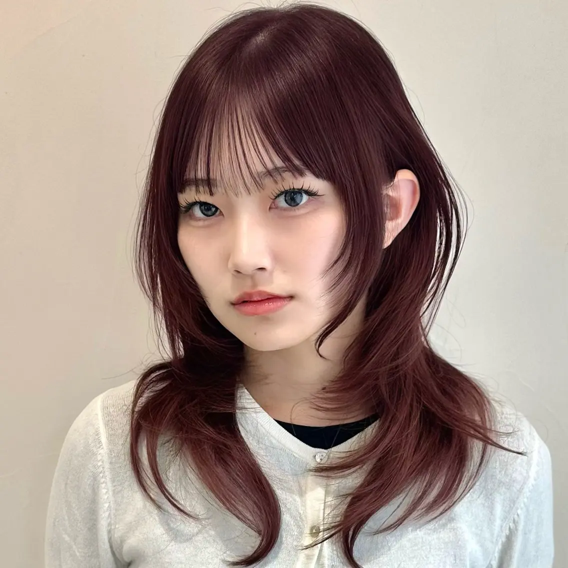 ミディアム カット ヘアカラー トリートメント 🌹ハッシュカット、 レイヤー韓国ヘア🌹のヘアスタイル