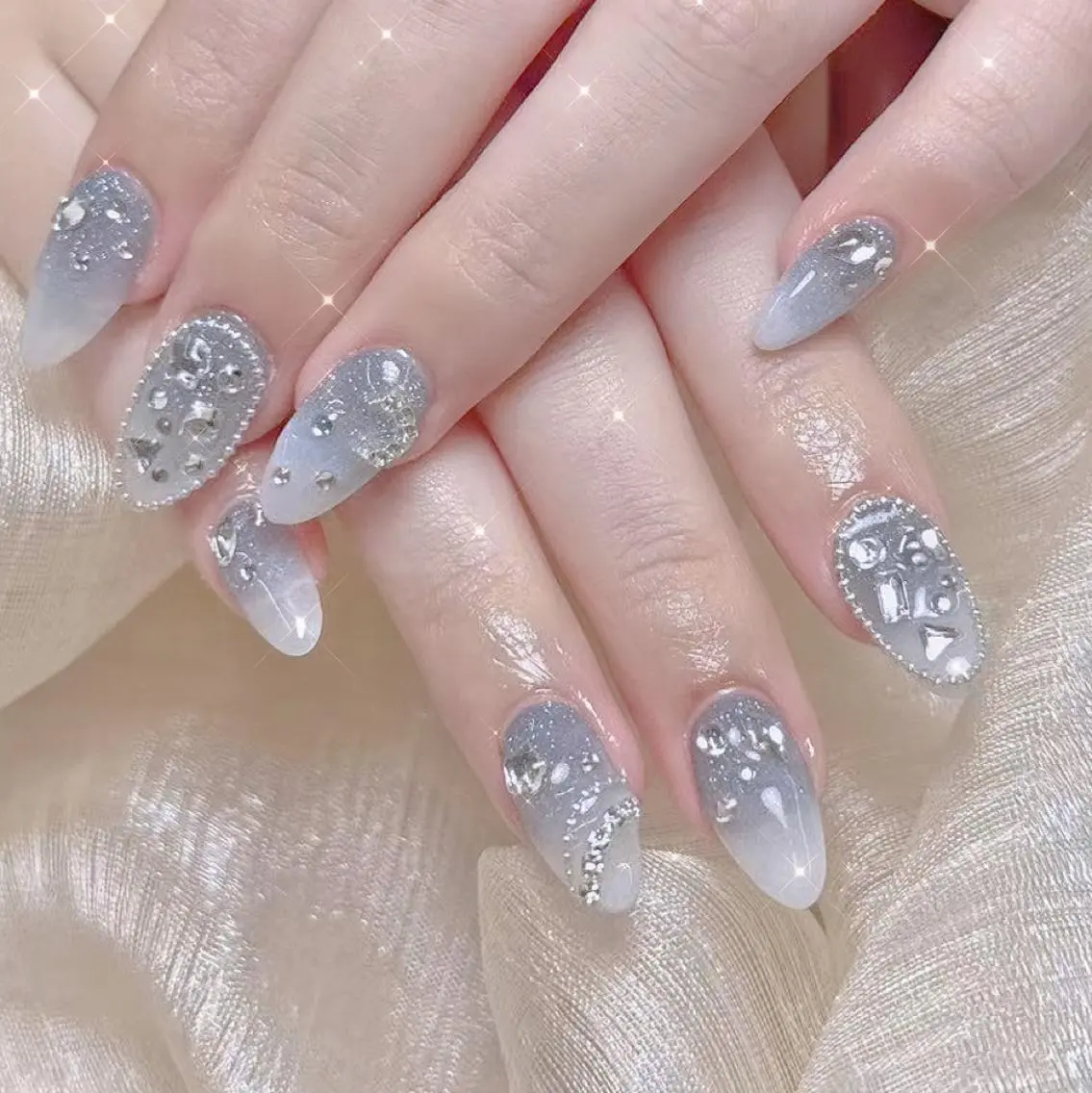 ネイル queens nailsalonのネイルデザイン