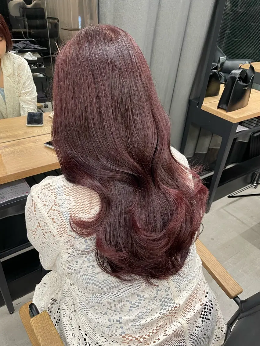 ロング 伊藤 莉奈　韓国ヘアのヘアスタイル