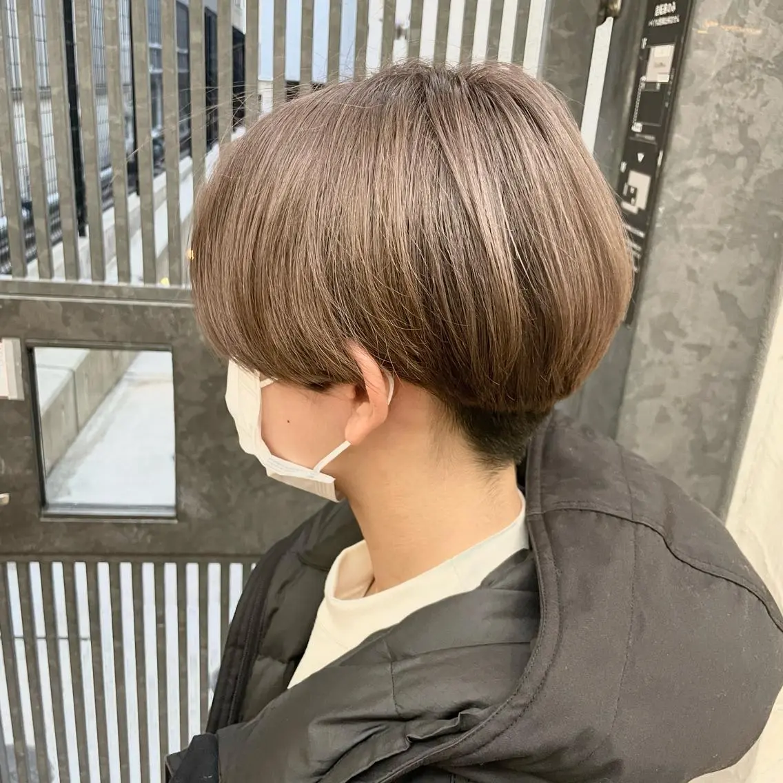 メンズ メンズバレイヤージュ メンズブリーチ メンズハイライト メンズハイトーン メンズインナーカラー カット パーマ レイヤー /ブリーチ/溝口誠二のヘアスタイル