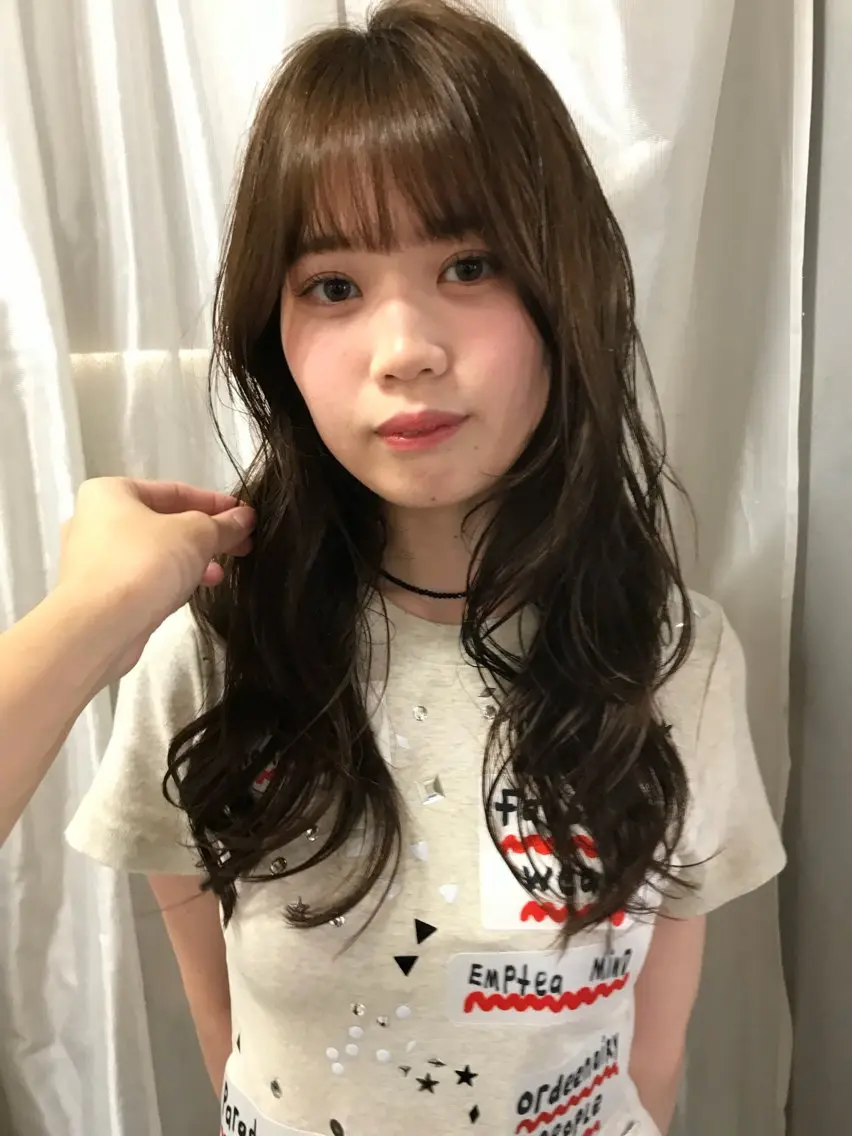 ミディアム カラー ヘアカラー トリートメント 中性的ヘア/ ナチュラル/トモキのヘアスタイル