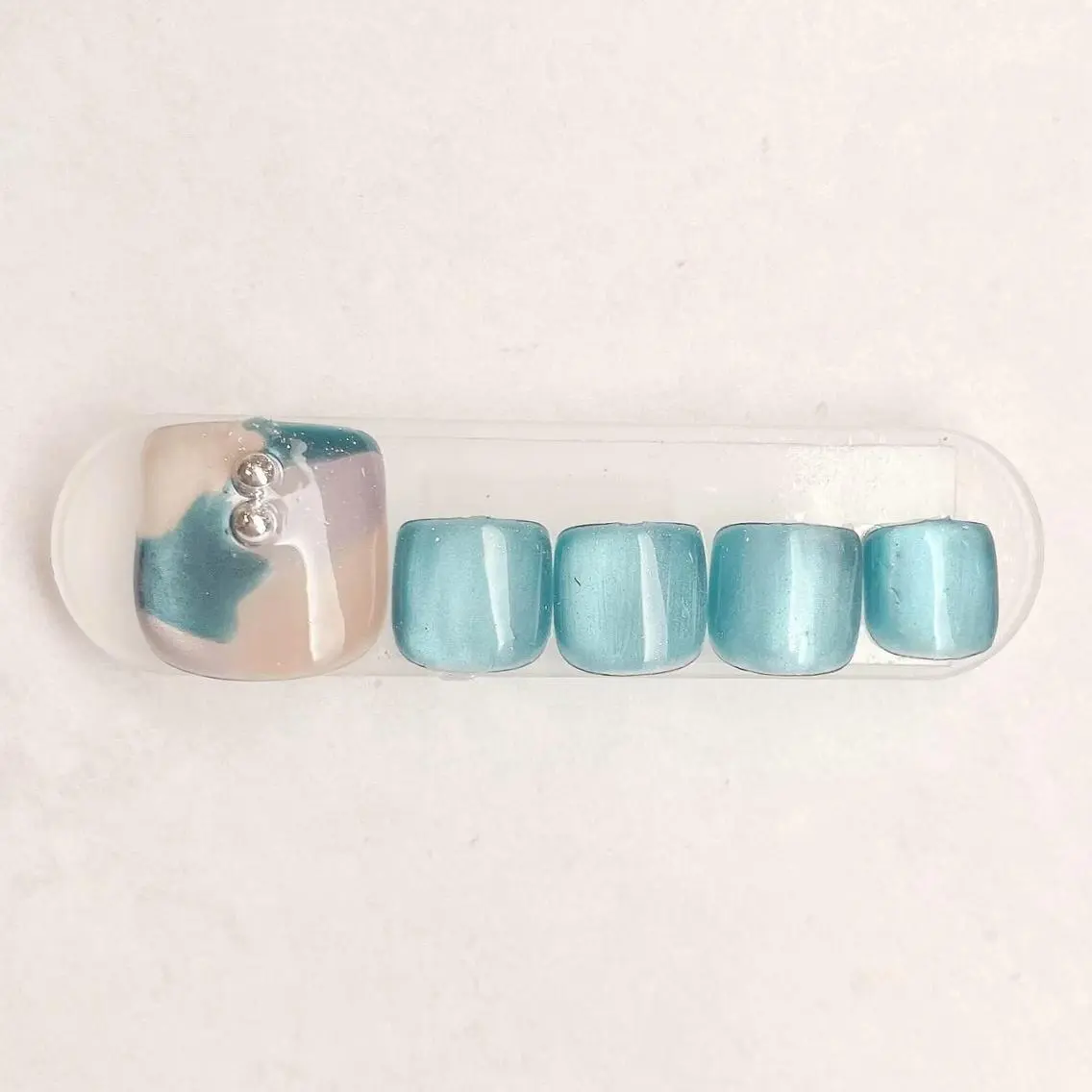 ネイル TiaryNail ERIKAのネイルデザイン