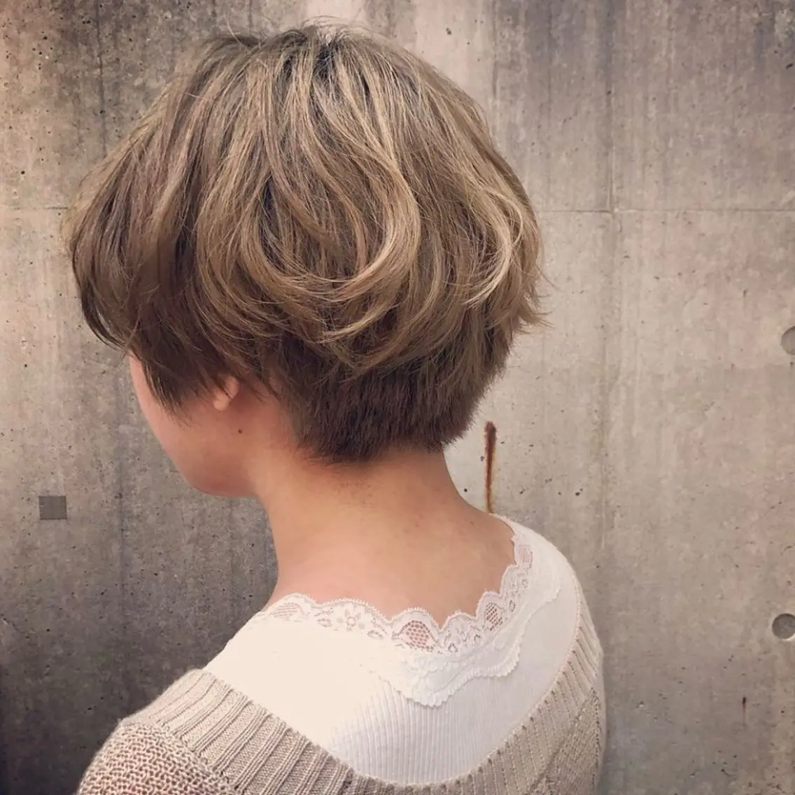 ショート カラー 丸みショート ショートヘア ミニボブ/レイヤー ボブ/渋谷/ 宍戸のヘアスタイル