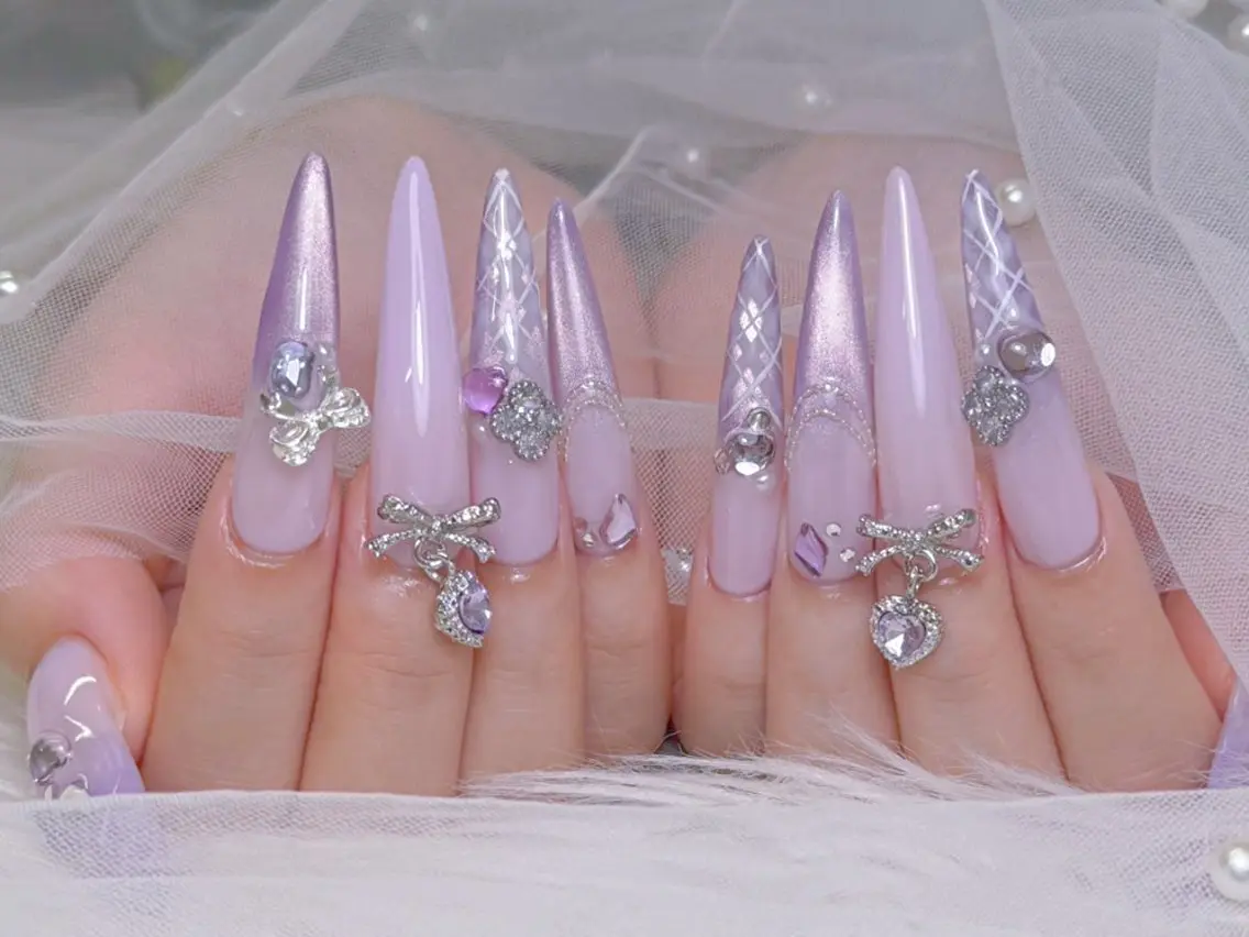 ネイル ハンドネイル lucky nail 歌舞伎町のネイルデザイン