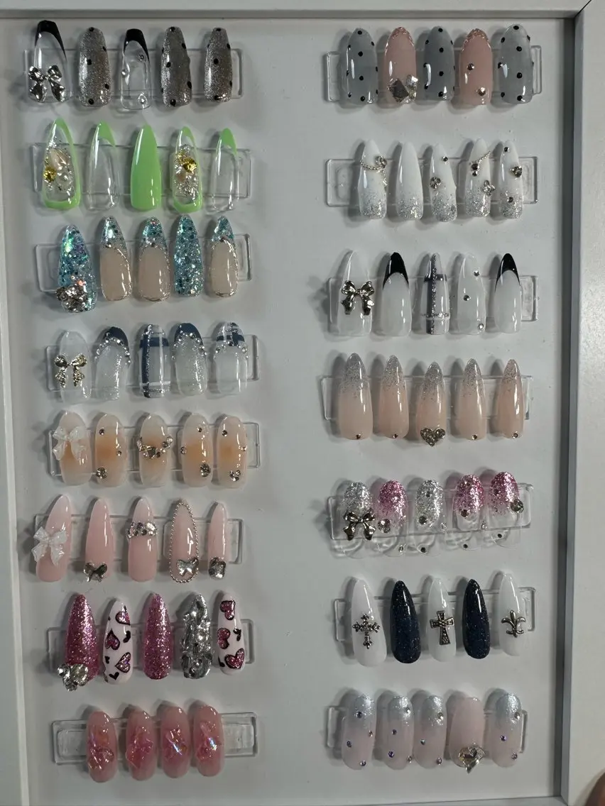 ネイル アートネイル オーロラネイル チークネイル フレンチネイル ジェルネイル nail sideraのネイルデザイン