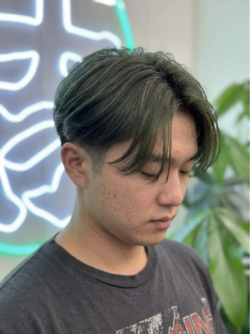 カラー メンズ アップバング メンズブリーチ メンズ韓国風 メンズパーマ ブリーチ カット ヘアカラー 浅草駅徒歩8分/ 久保 歩夢のヘアスタイル