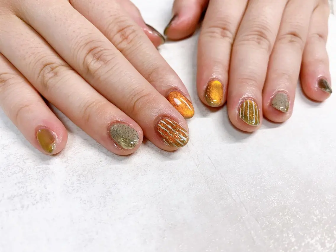 ネイル オーロラネイル フラワーネイル フットネイル フレンチネイル ジェルネイル mogunail &blowのネイルデザイン