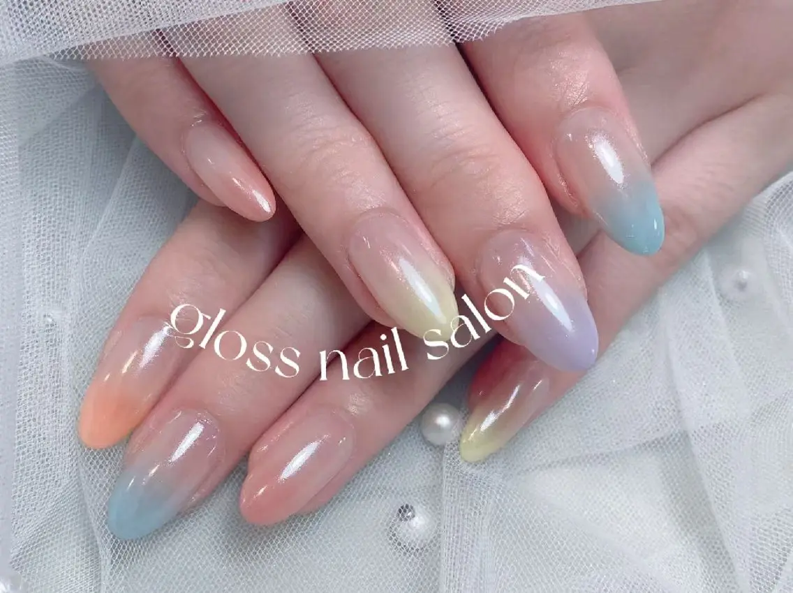 ネイル アヤカ☘️Gloss nailのネイルデザイン