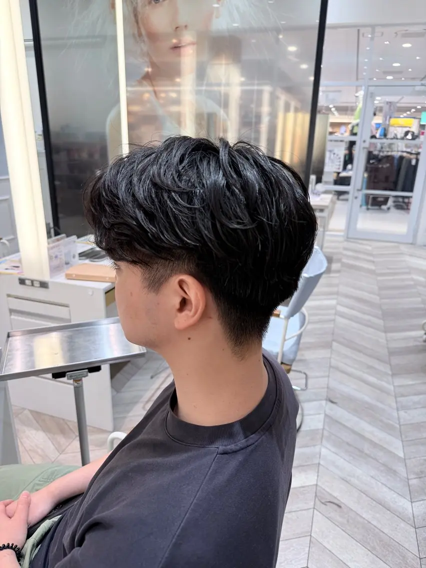 パーマ メンズ 透明感カラー🫧 幕内梨乃亜のヘアスタイル