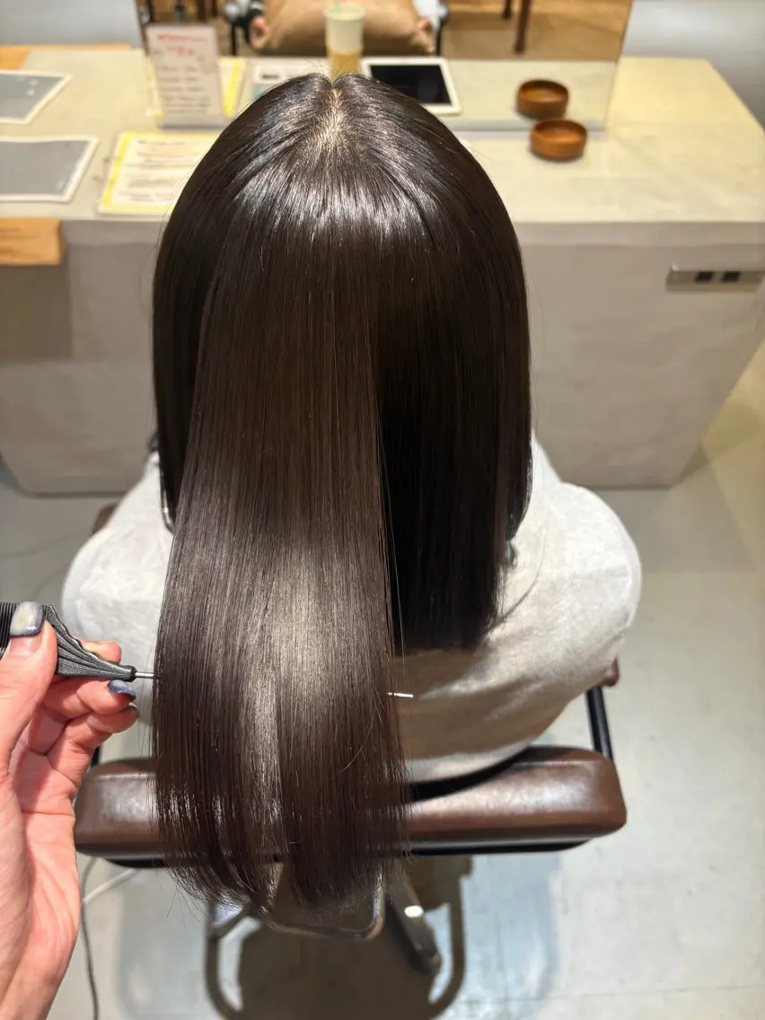 ロング 縮毛矯正 トモナ 🍀のヘアスタイル