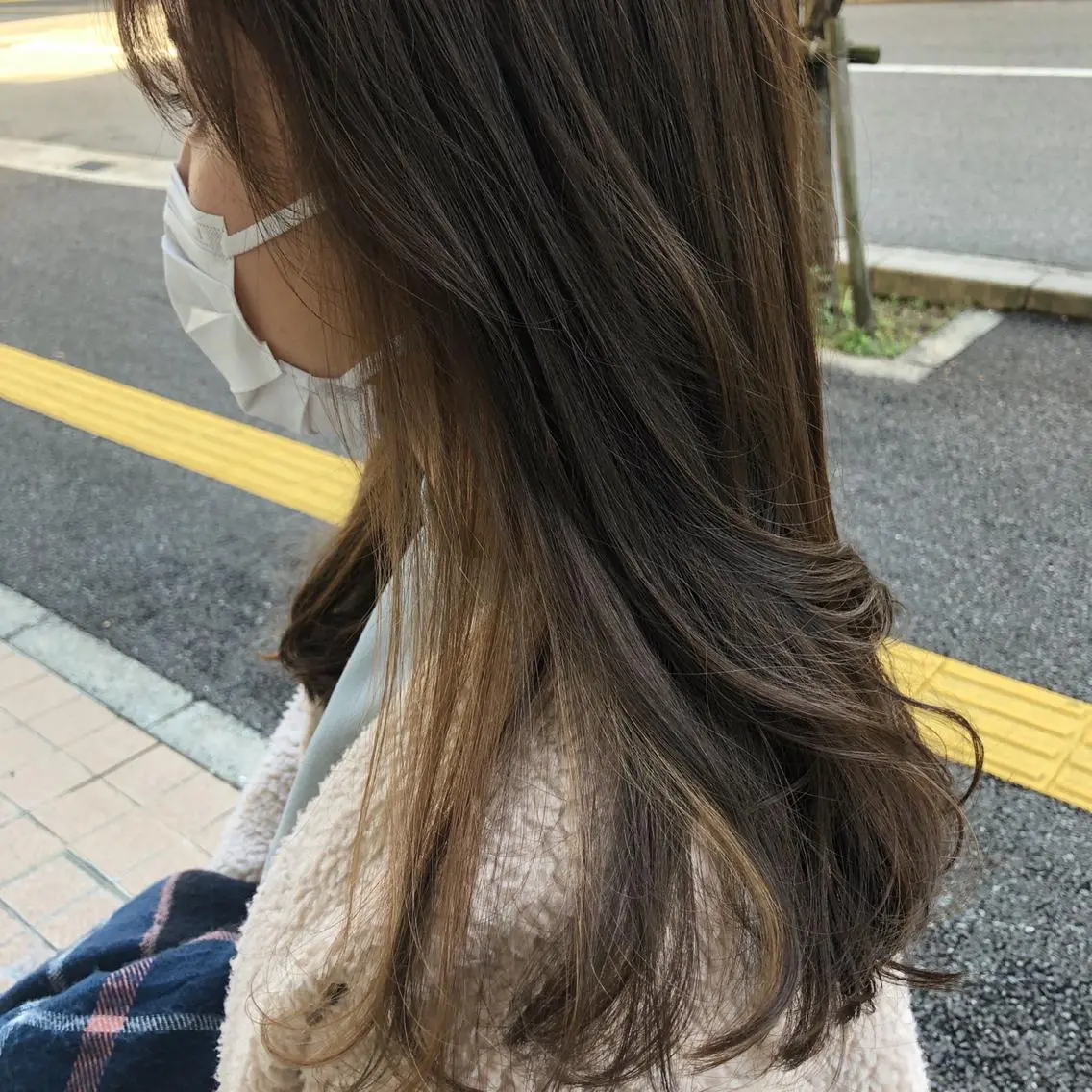 🍒【平日限定9時から14時まで】インナーカラー＋イヤリングカラーのみ‼️ブリーチ1回+ファイバープレックス込みの写真