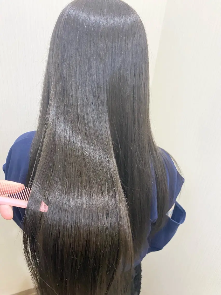 🎀似合わせカット+透明感フルカラー+Aujua4stepトリートメント🎀3回目まで使用🉑の写真