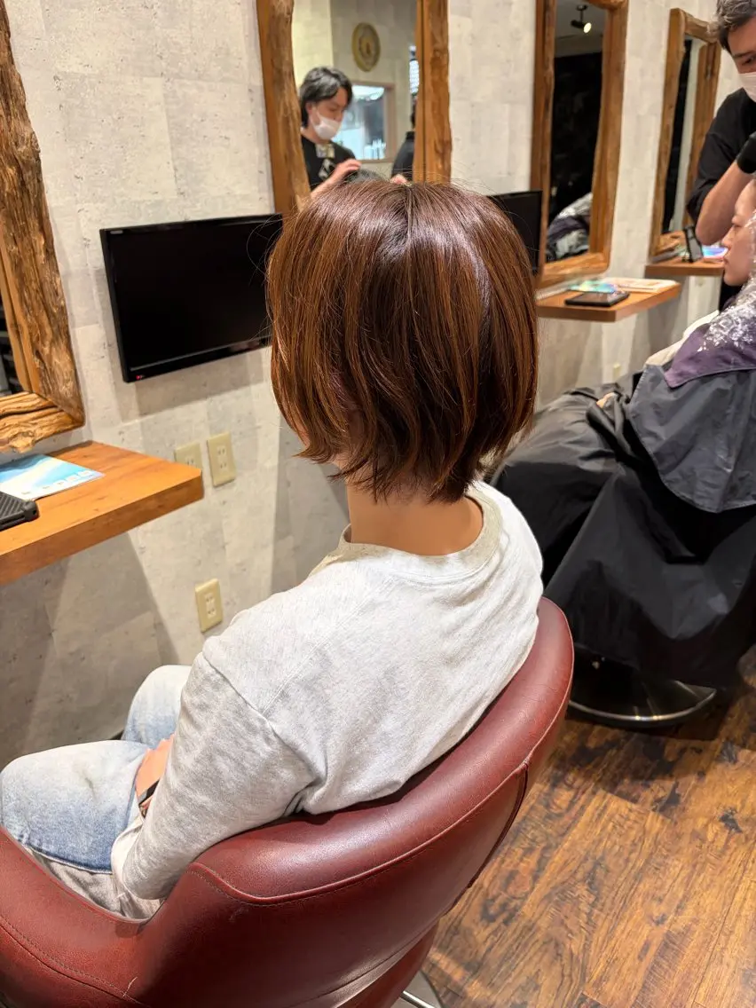 ショート 縮毛矯正 ✨矯正口コミ4.9✨ 歴21年代表ヨシアキのヘアスタイル