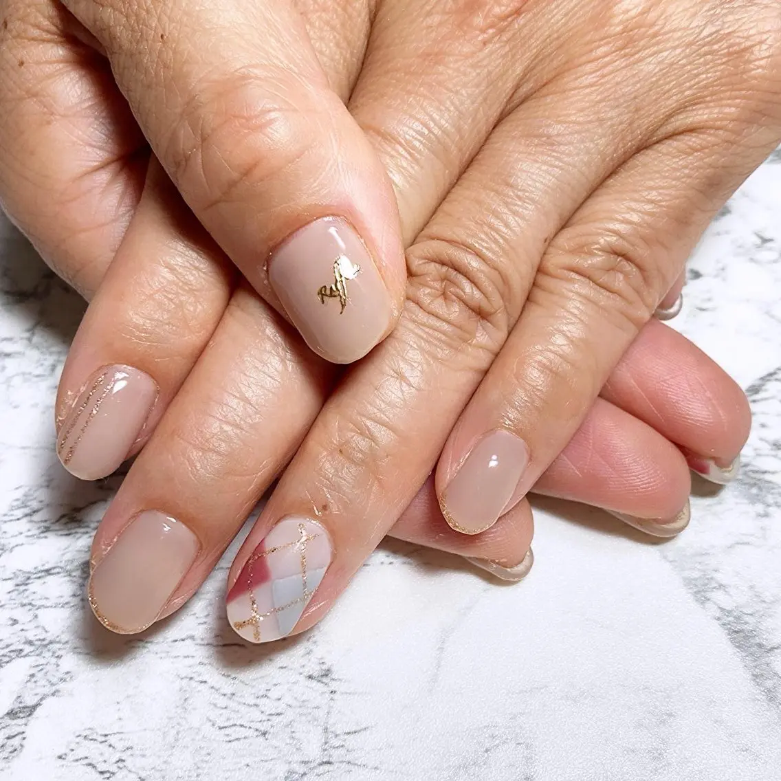 ネイル 手書きが得意🖌️ Y’s  nailのネイルデザイン