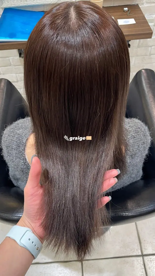 カラー ブリーチ 透明感カラー グレージュ 🩵RIKO🩵 透明感カラー🫧のヘアスタイル