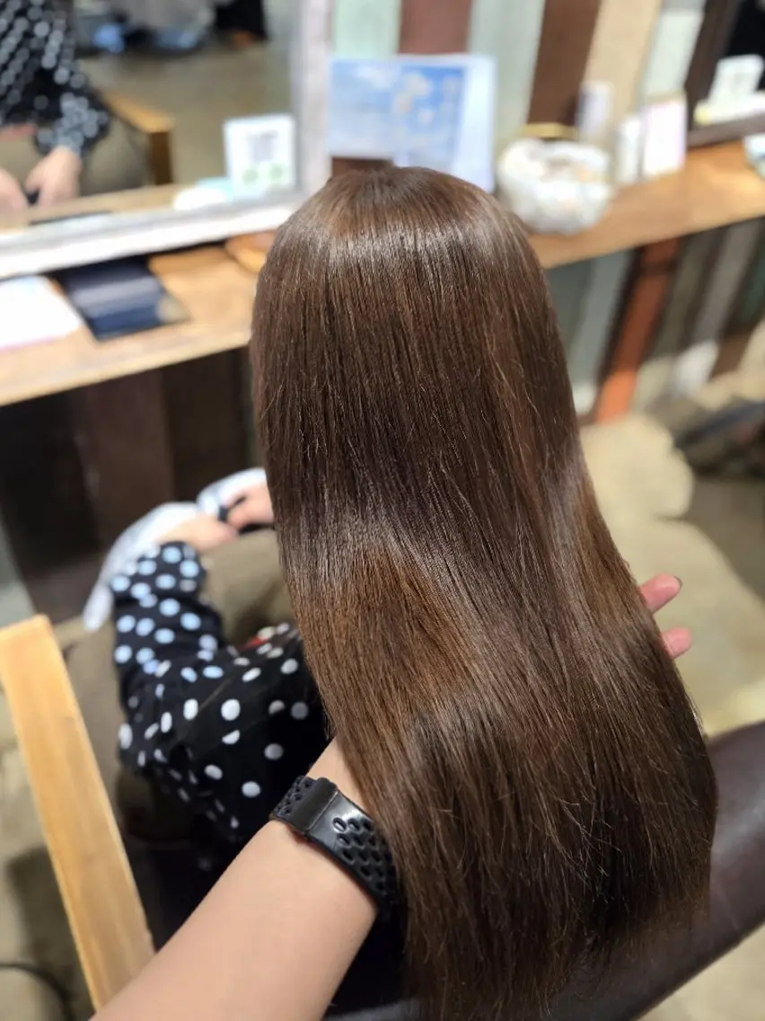 ロング 谷岡 沙也佳のヘアスタイル