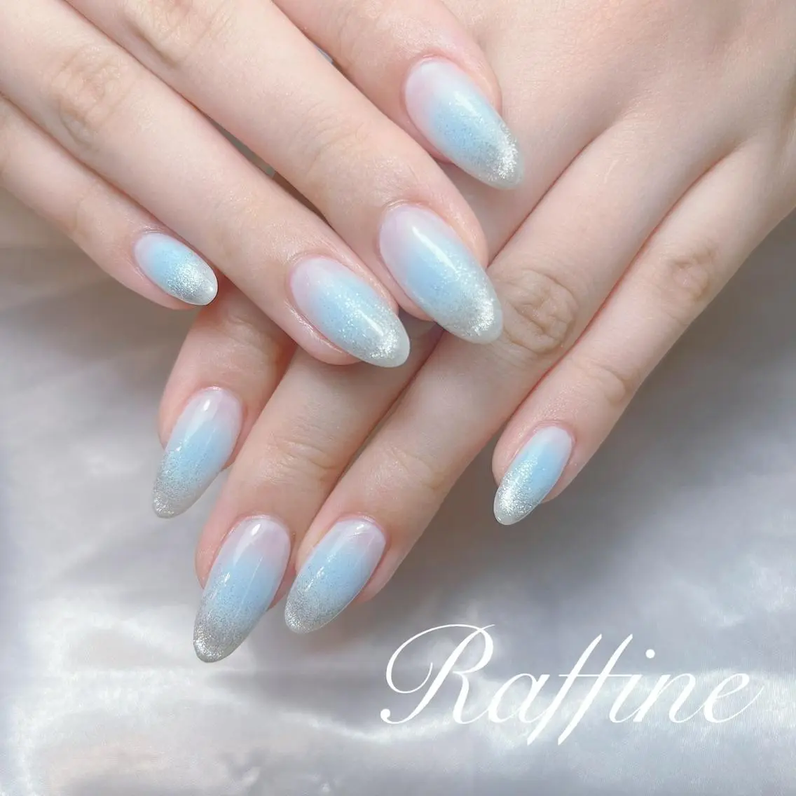 ネイル ハンドネイル RAFFINE haru🦋🩵のネイルデザイン