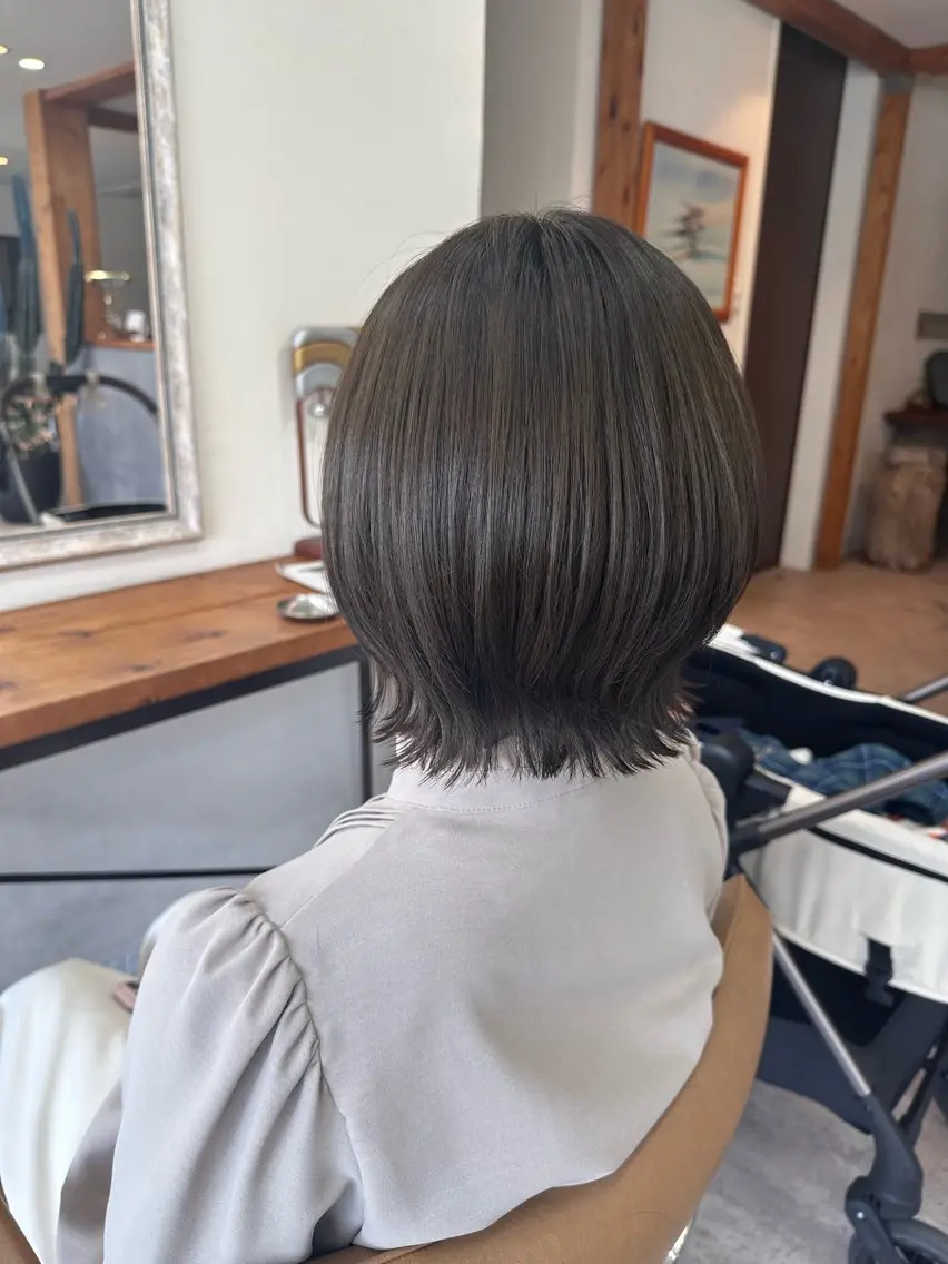 カラー カット ヘアカラー 松﨑 璃咲のヘアスタイル