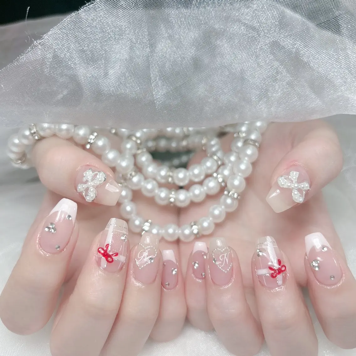 ネイル 成人式 ジェルネイル ロングネイル マグネットネイル ミディアムネイル ハンドネイル MoMoA Nail ネイル長さ出し専門店のネイルデザイン