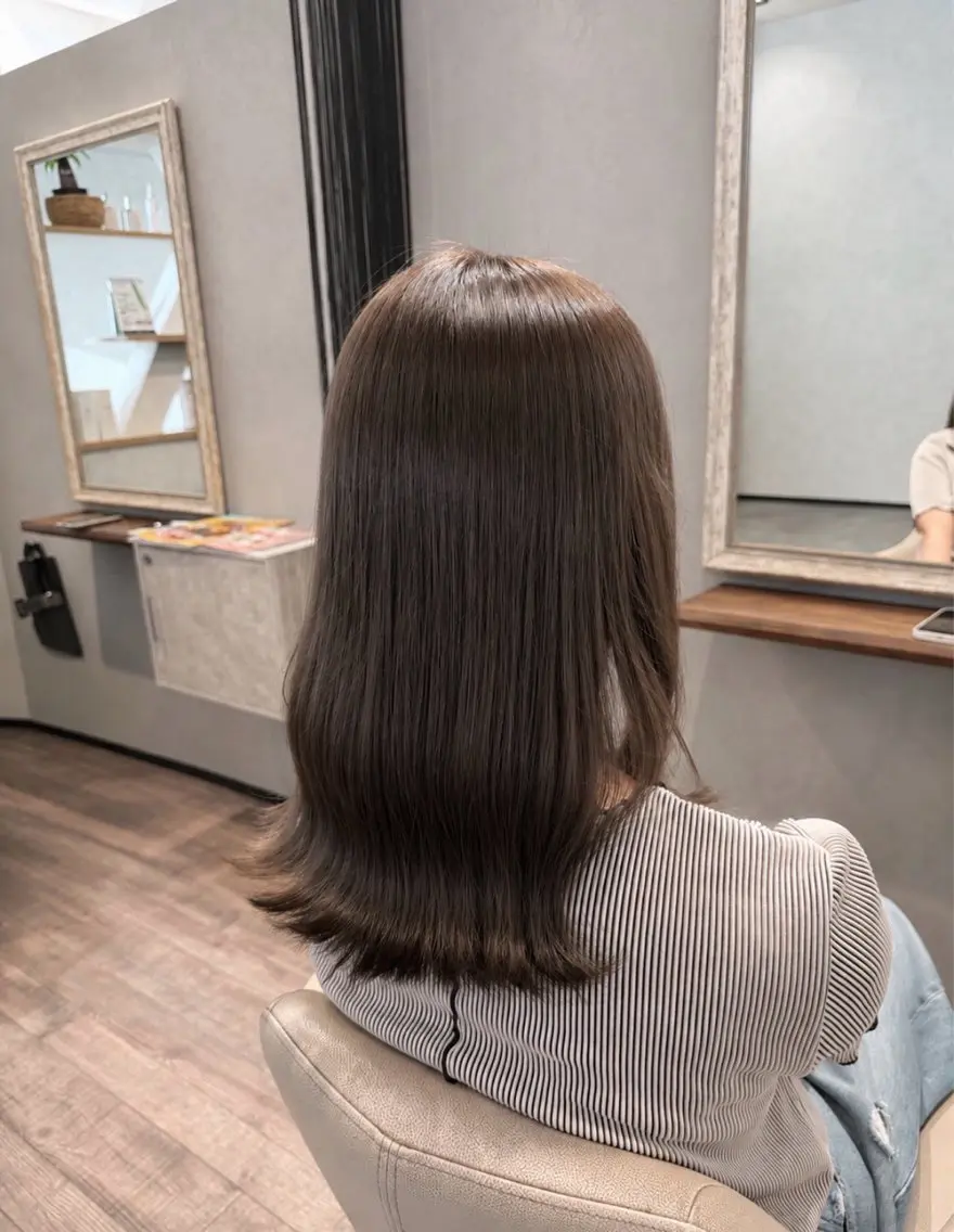 ミディアム カット ヘアカラー トリートメント 艶髪カラー/髪質改善 細貝 舞利のヘアスタイル