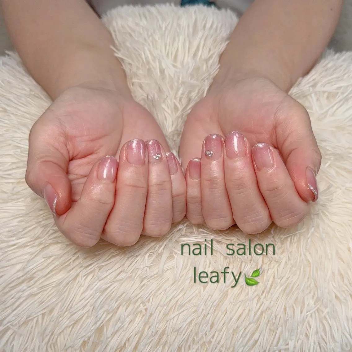 ネイル シンプルネイル ネイルサロン leafyのネイルデザイン