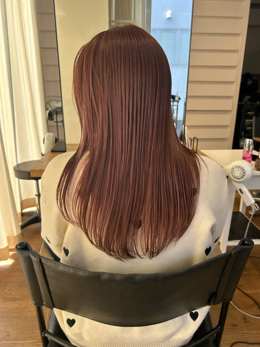 セミロング カラー ベージュカラー ブリーチ ピンクカラー ピンクベージュ 、 、のヘアスタイル