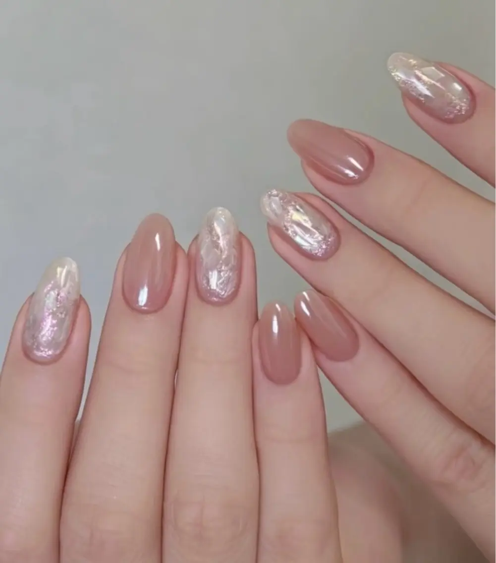 ネイル アートネイル オーロラネイル チークネイル 長さ出し フレンチネイル ハンドネイル Yumi Nail Seiのネイルデザイン