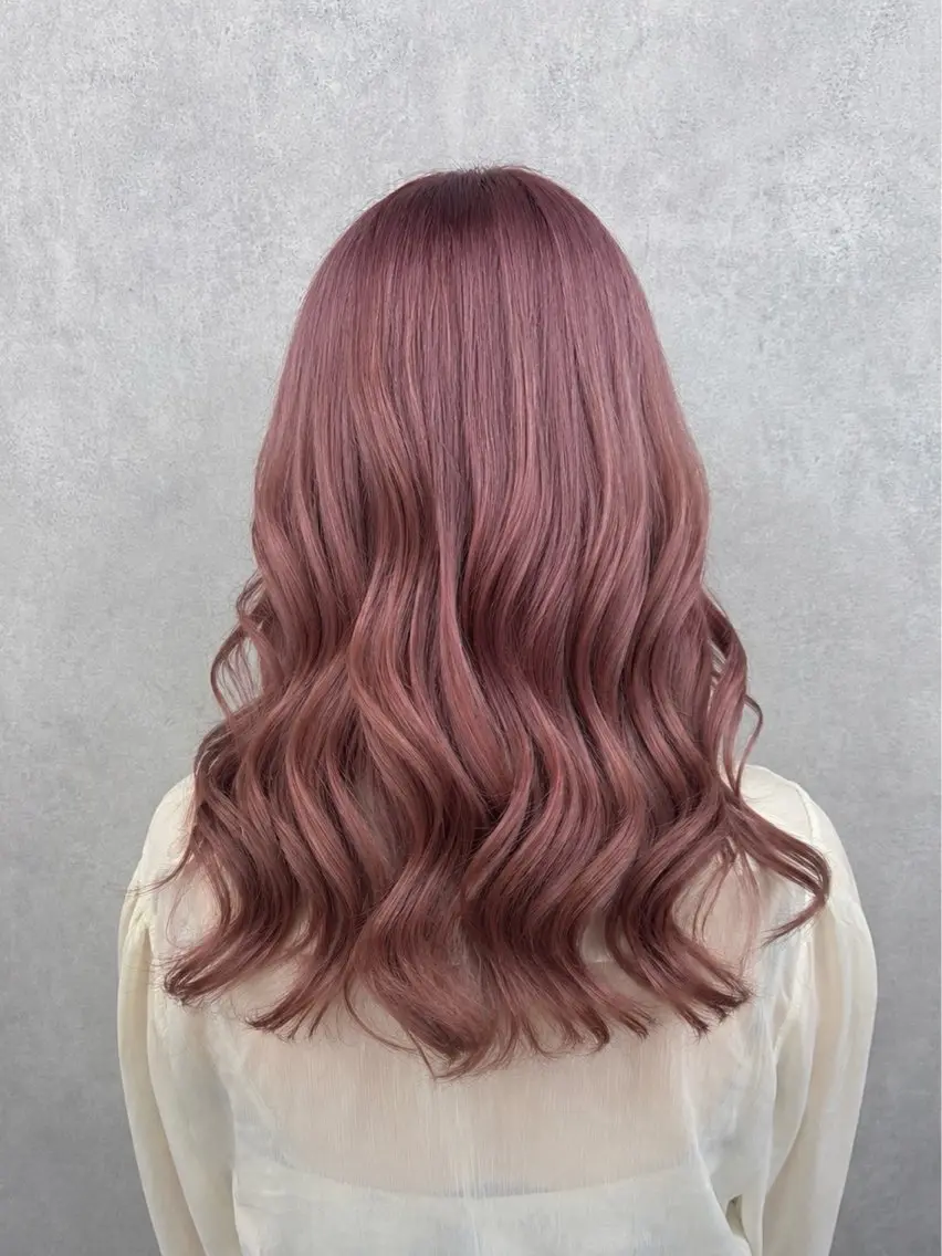 セミロング 佐藤 琴海のヘアスタイル