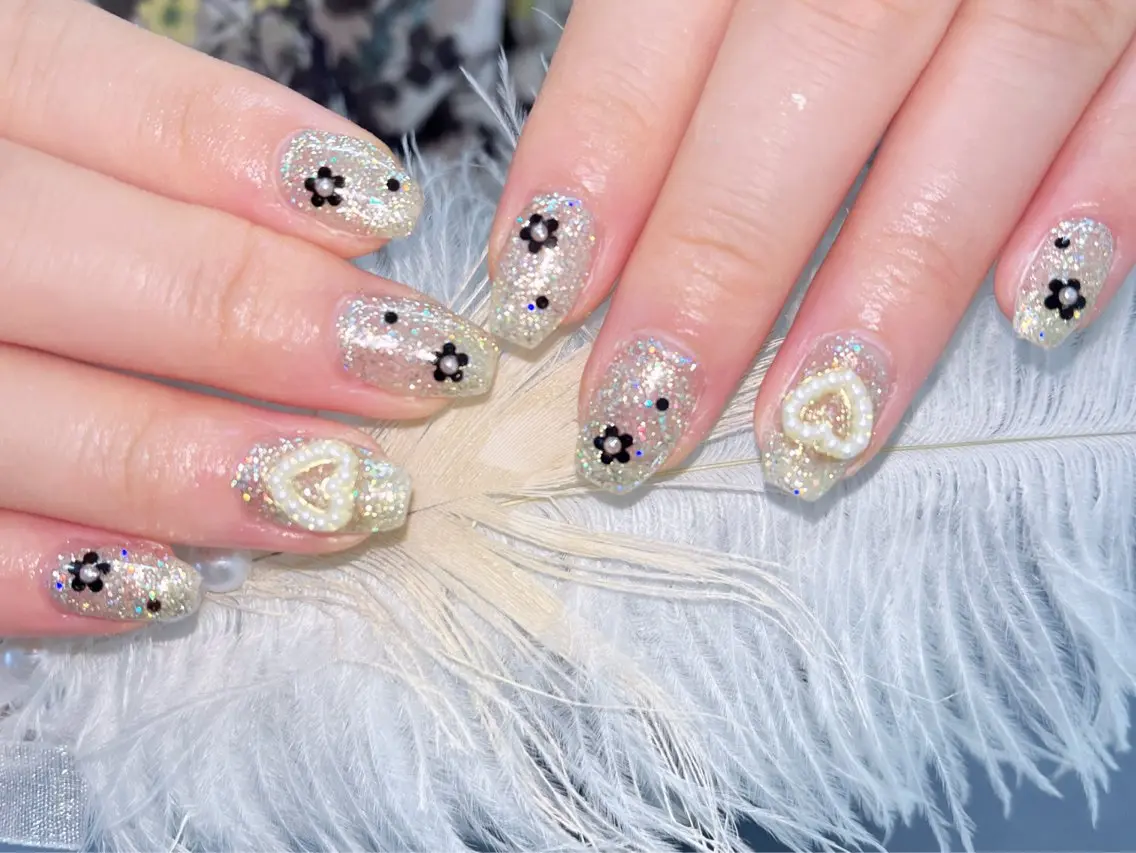 ネイル Glow Nail スカルプ専門店のネイルデザイン