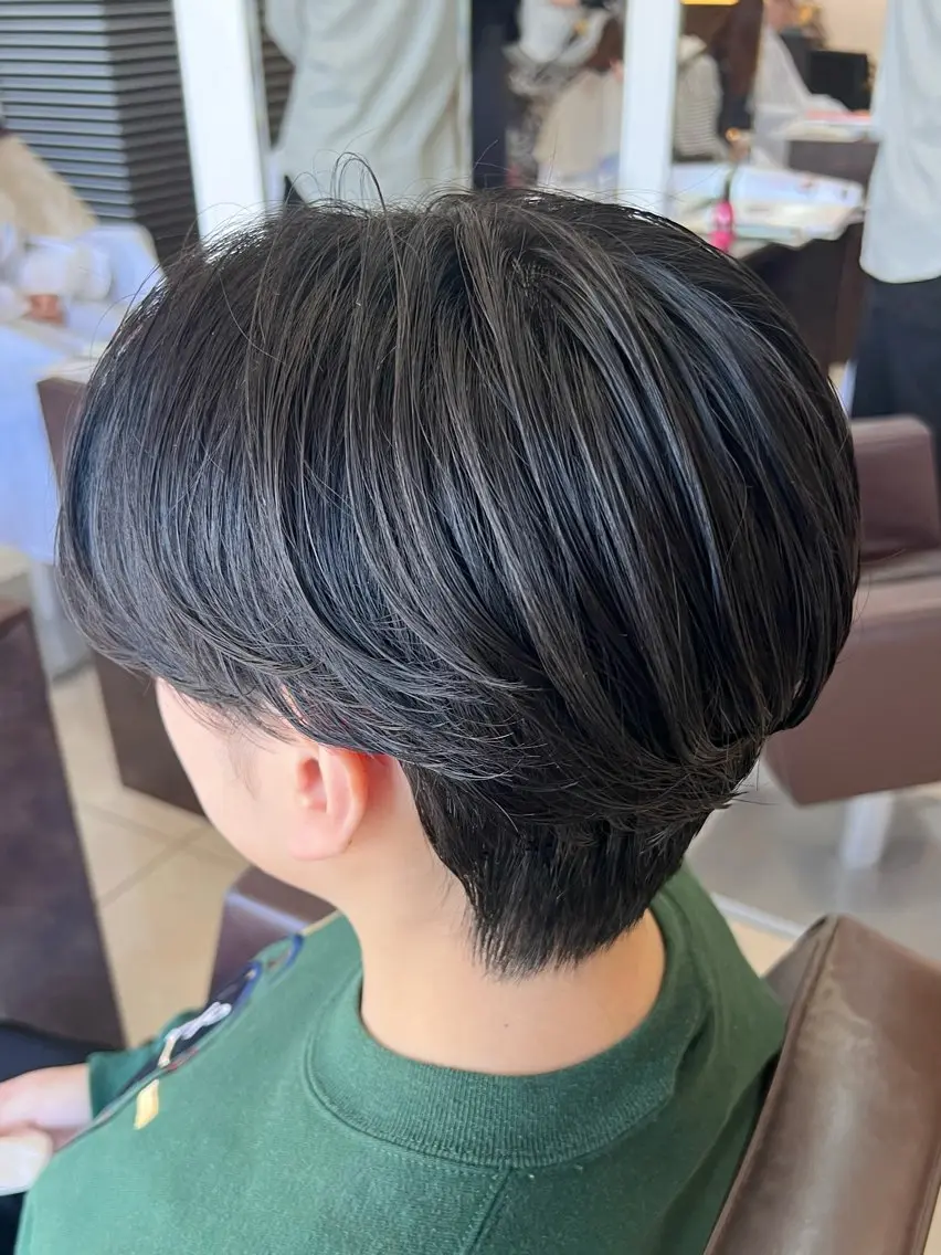 メンズ カット 縮毛矯正 草薙メンズ縮毛矯正 💫緒方美柚のヘアスタイル