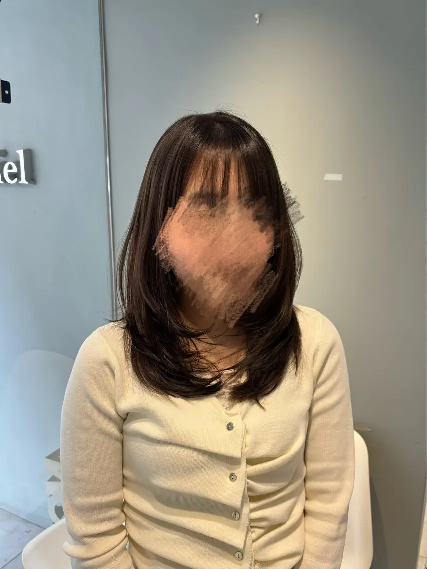 ミディアム カラー レイヤーカット 縮毛矯正 カット ヘアカラー トリートメント 縮毛矯正/レイヤー/ 髪質改善/海月のヘアスタイル