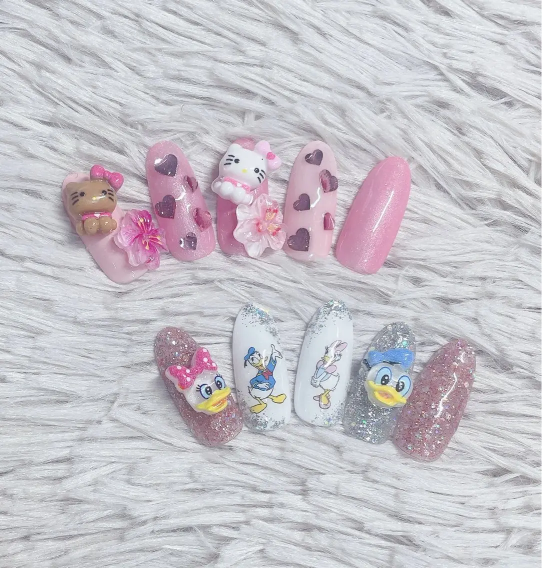 🌼キャラネイル🦄パーツ盛りだくさん💛オフ込み🌼の写真