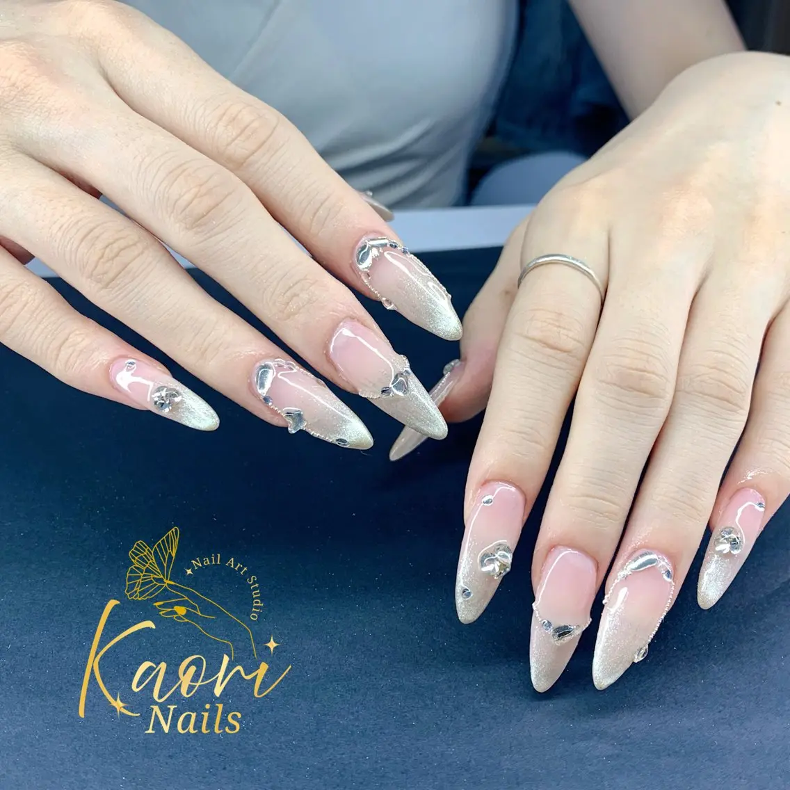 ネイル アートネイル ラメ(グリッター) 持ち込み オフィスネイル ぷっくりネイル ハンドネイル KAORI MARU CHANのネイルデザイン