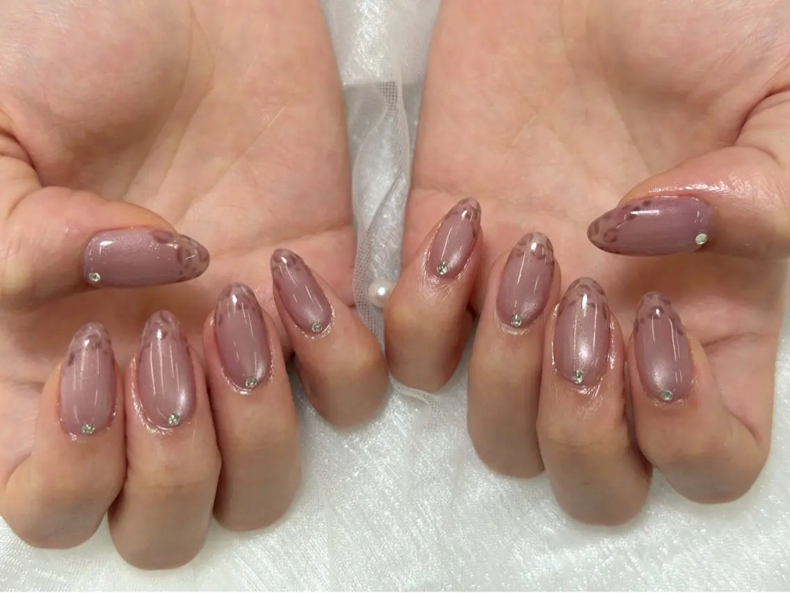 ネイル ハンドネイル ハンドケア RUBYネイルサロン 9Caratsのネイルデザイン