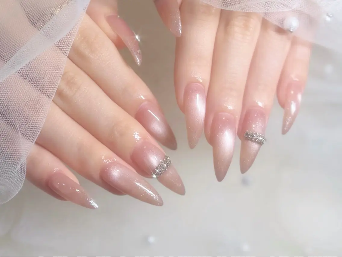 ネイル ハンドネイル ワンホン韓国ちゅるん ネイル✨🎀AMIのネイルデザイン