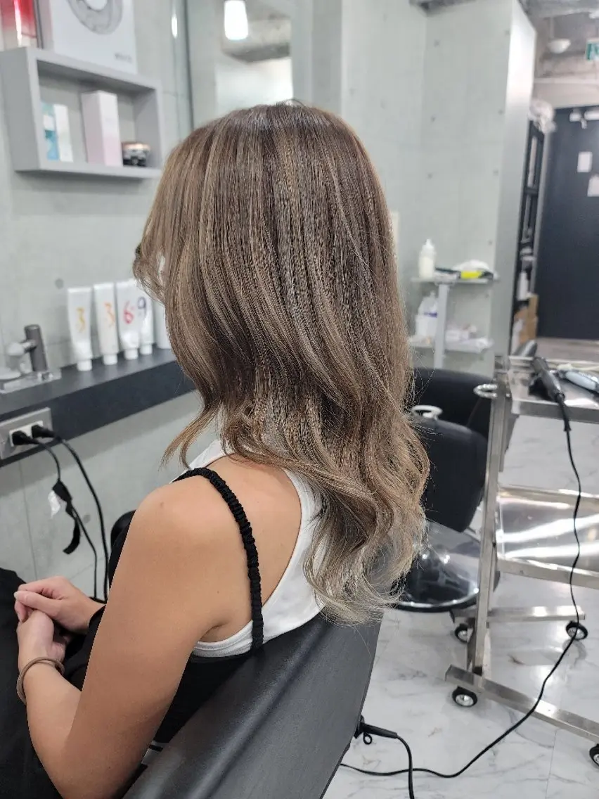 ロング カラー ヘアアレンジ ダブルカラー ❇️安達 優心❇️ レイヤー/艶髪特化のヘアスタイル