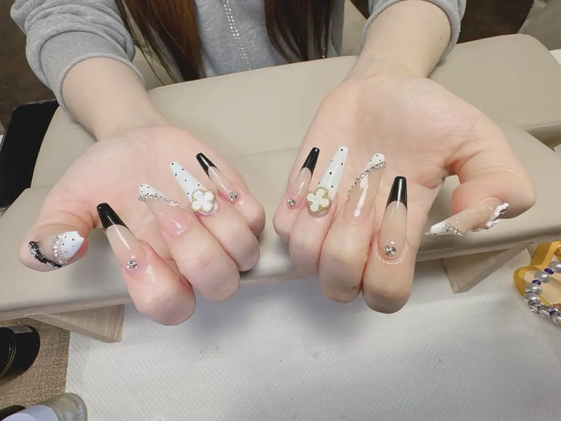 ネイル ハンドネイル EN salon💅 🦋もり💕のネイルデザイン