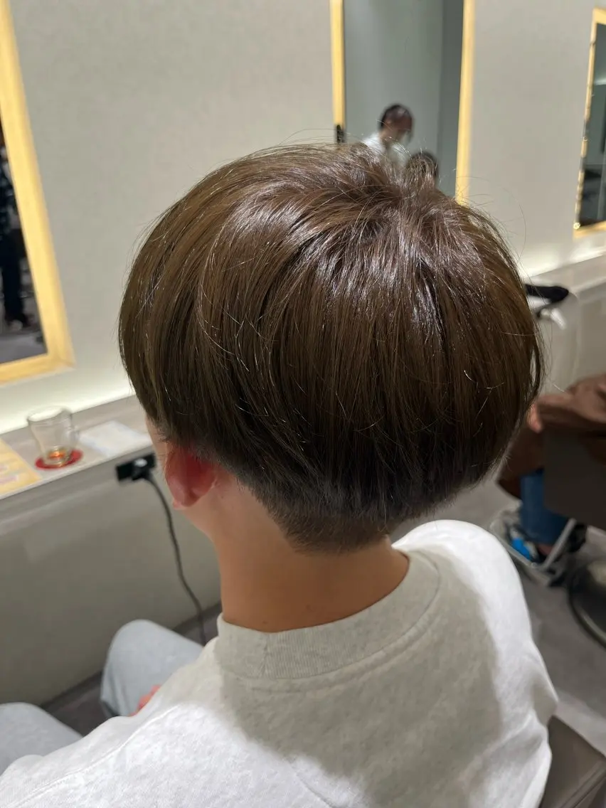 カラー メンズ ベージュカラー オリーブベージュ 吉見 涼のヘアスタイル