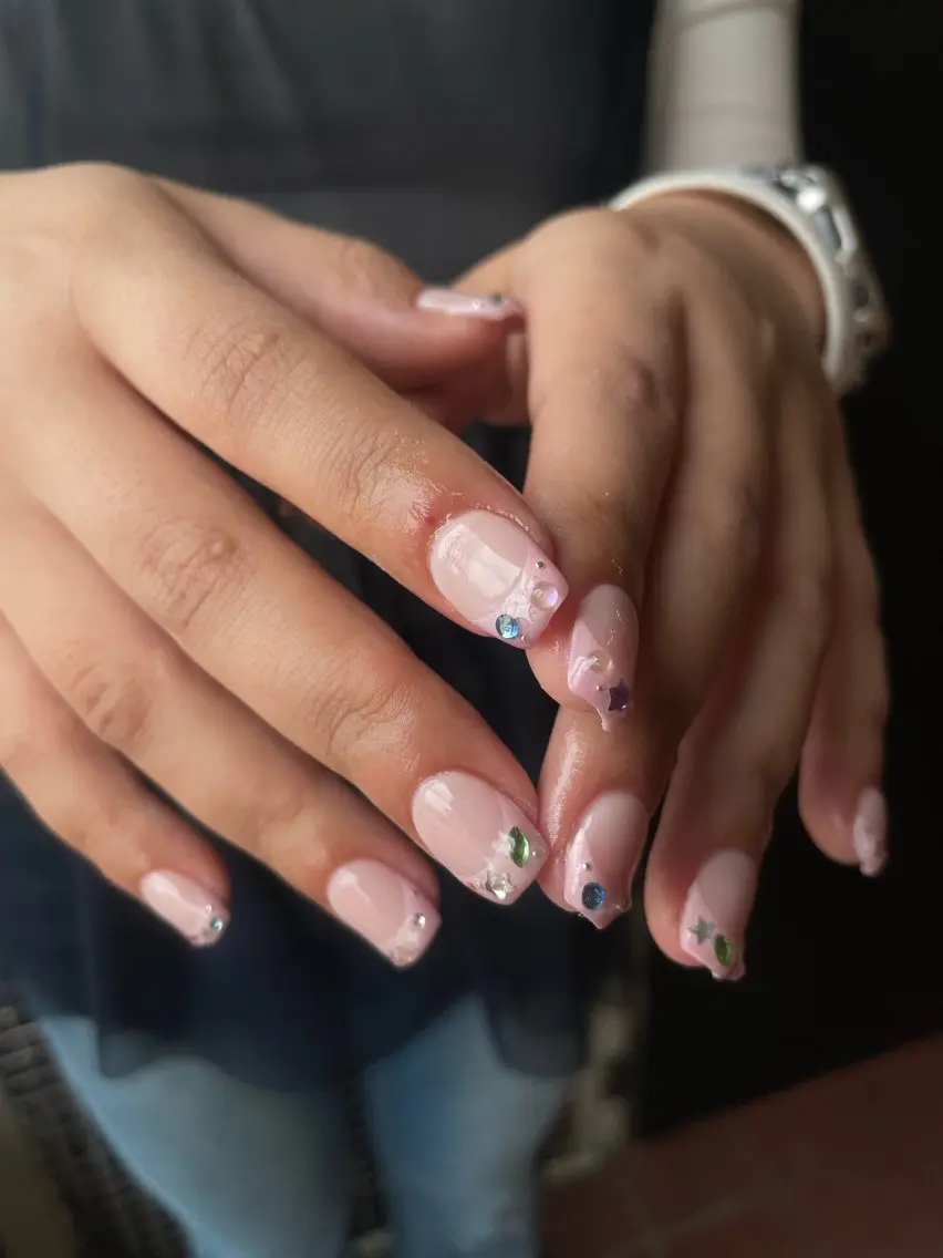 ネイル ハンドネイル shion .のネイルデザイン