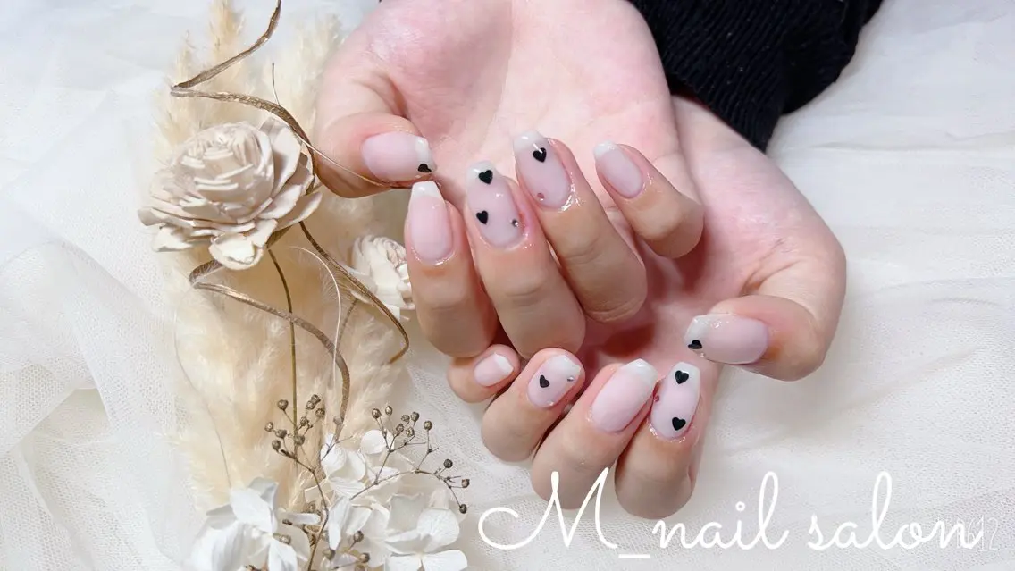 ネイル シンプルネイル M_ nail salonのネイルデザイン