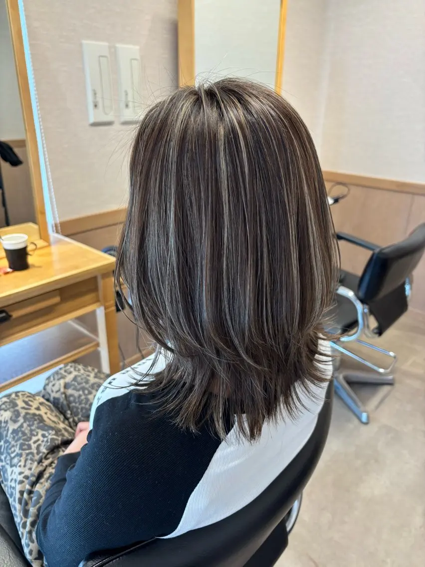 ミディアム カラー カット ヘアカラー miho 🌼🌼🌼のヘアスタイル