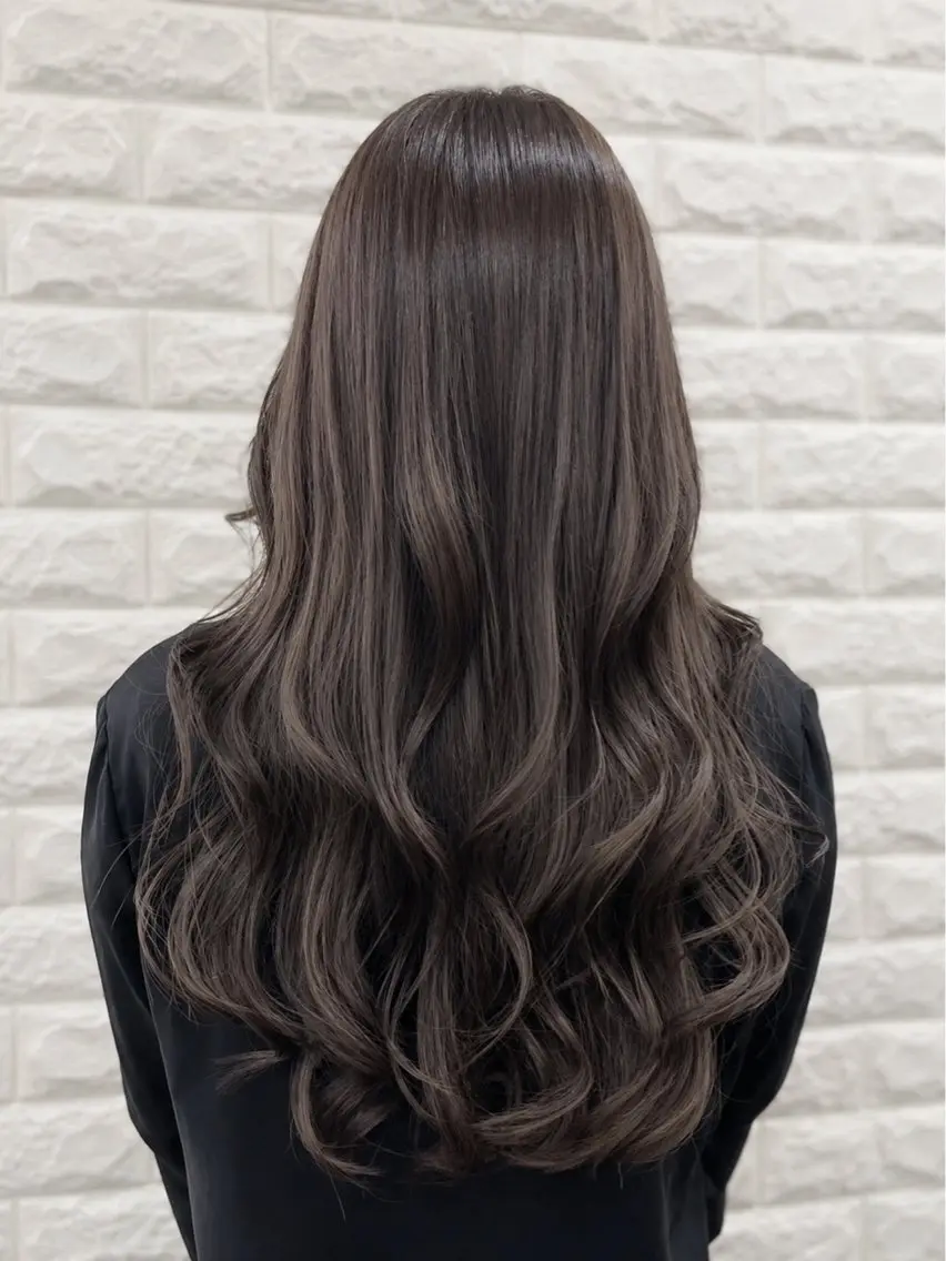 ロング カラー モデル募集中🎀／ 宮川桃歌のヘアスタイル