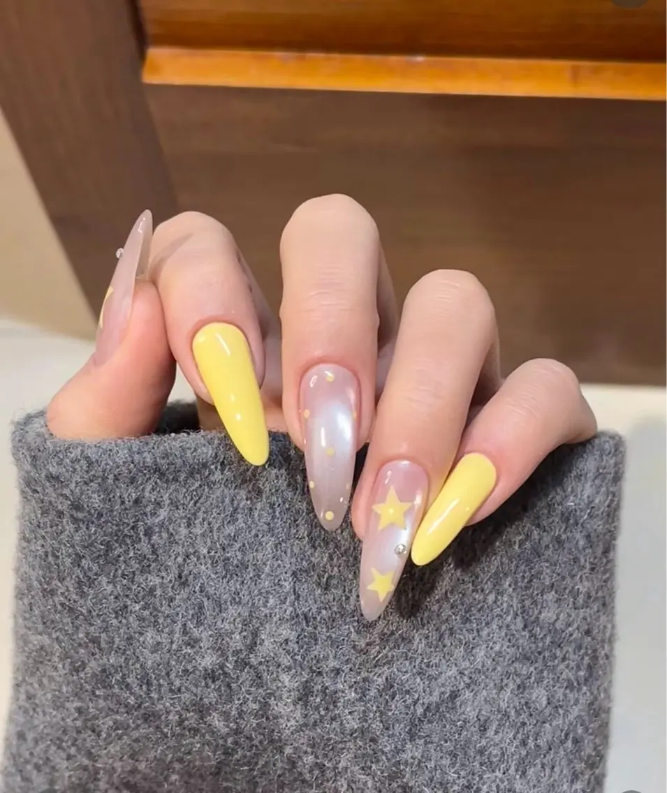 ネイル フレンチネイル キラキラネイル 韓国ネイル シンプルネイル ワンホンネイル ハンドネイル MEI Nailのネイルデザイン