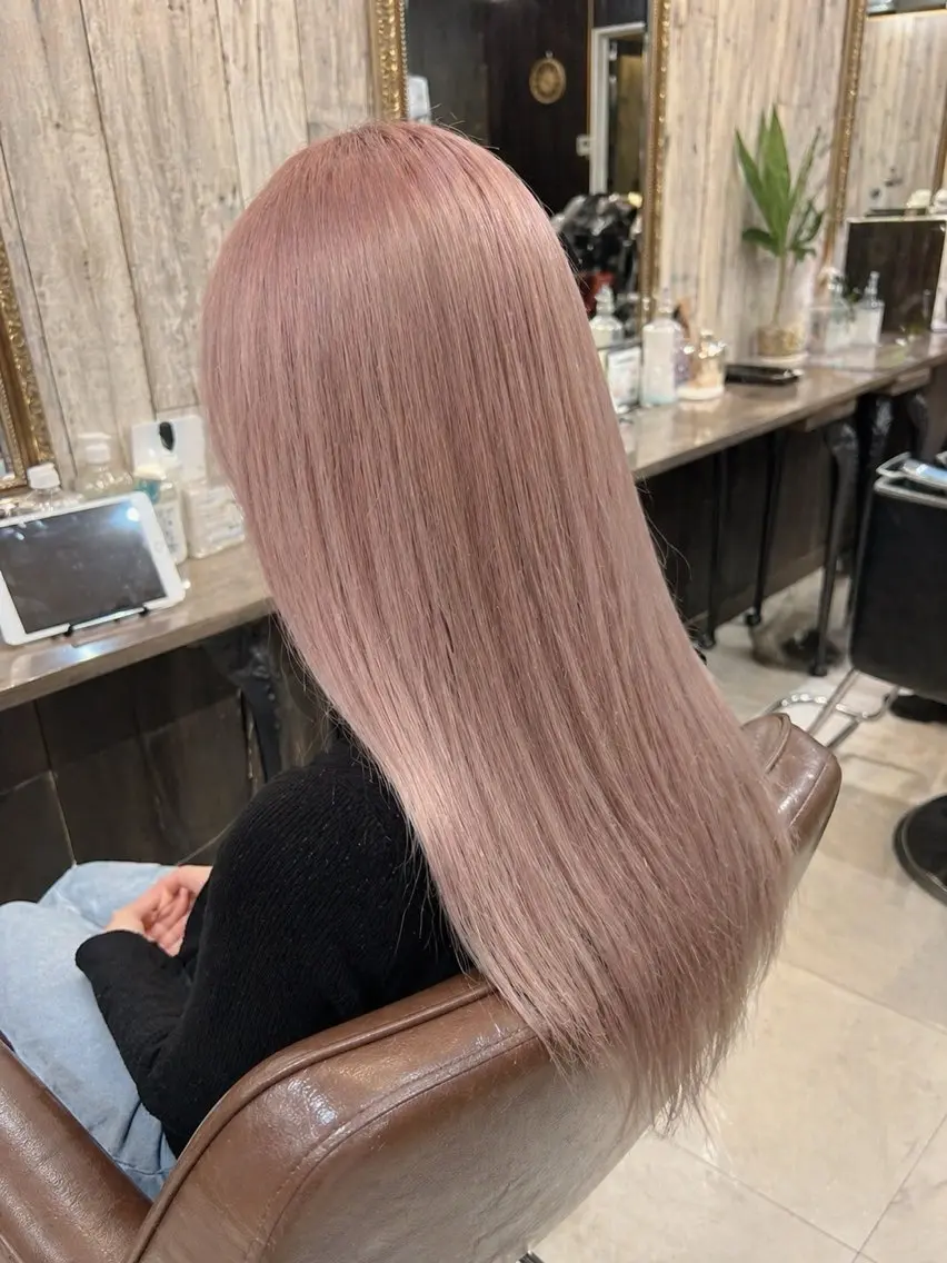 セミロング カラー ハイトーン Arphyのヘアスタイル